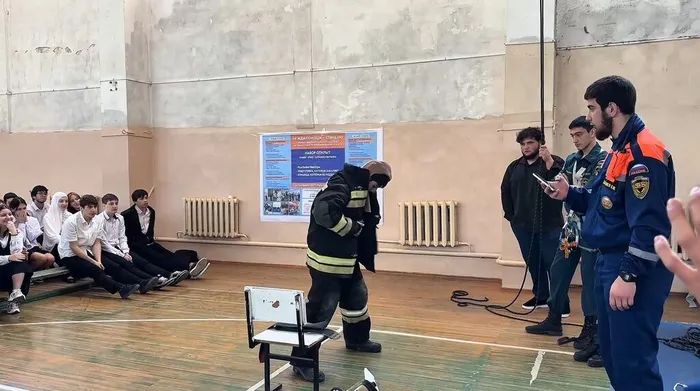 IMG_1937.MOV_snapshot_01.09.836