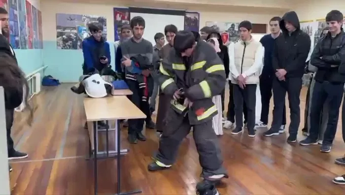 IMG_7386.MP4_snapshot_00.44.300