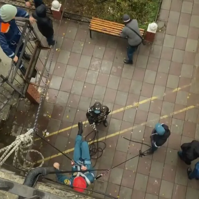 Тренировка по промышленному альпинизму