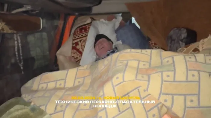 IMG_0983.MOV_snapshot_00.15.685